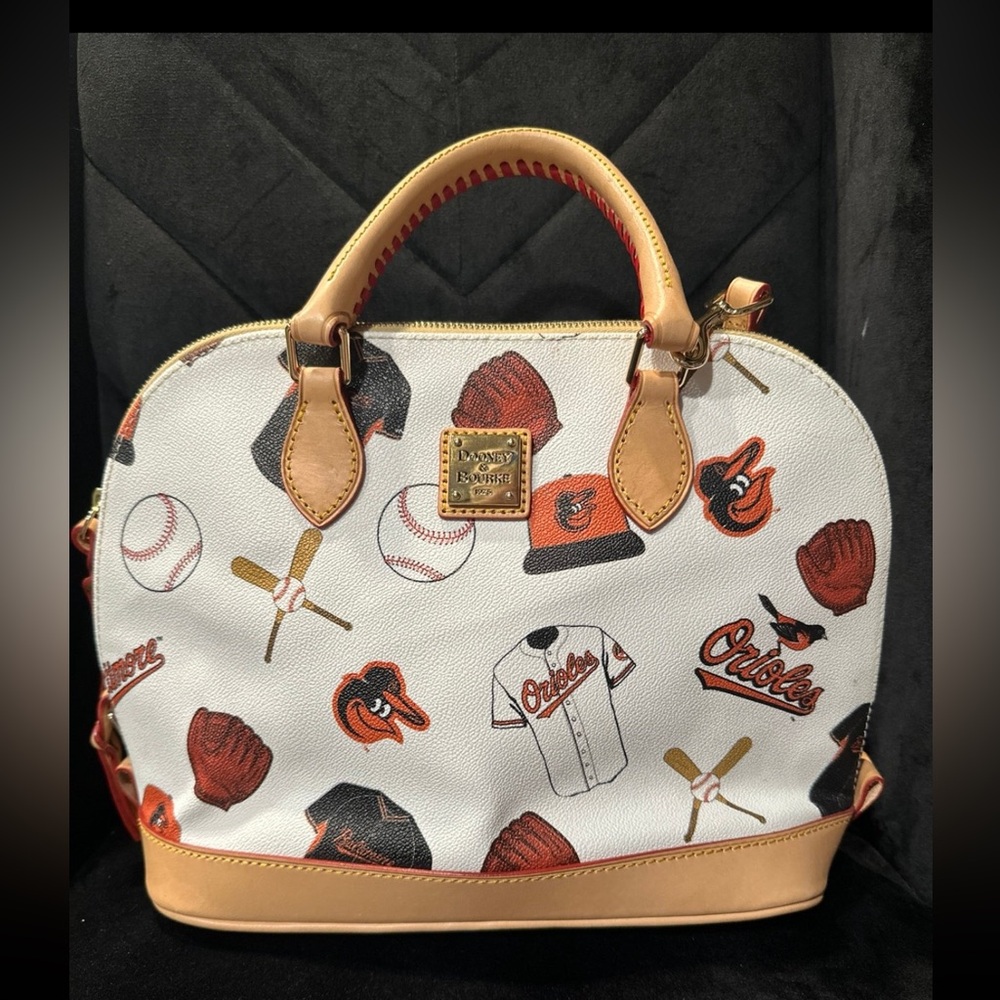 Dooney & Bourke Baltimore Orioles zip zip Satchel
